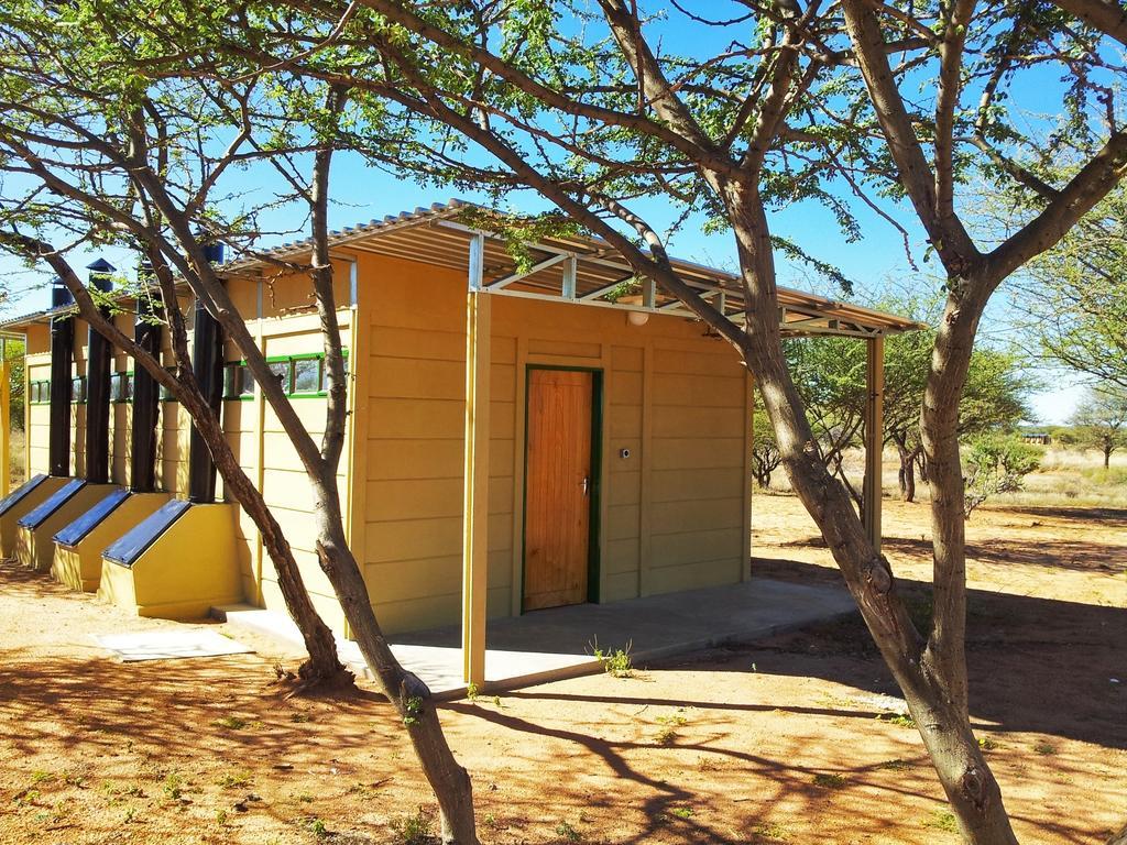 Ovita Wildlife Restcamp Okazize Rum bild