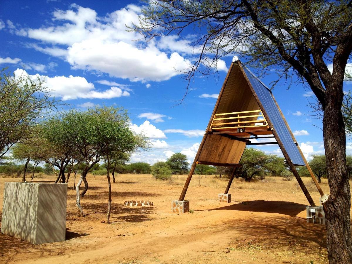 Ovita Wildlife Restcamp Okazize Exteriör bild